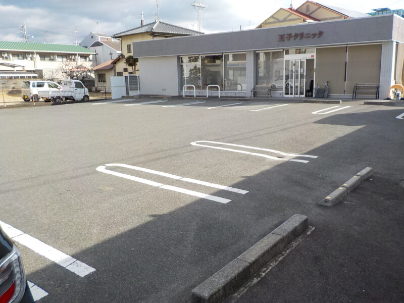 【無料駐車場を12台完備】のアイキャッチ画像